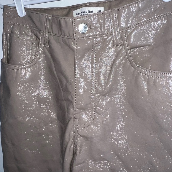 Abercrombie & Fitch The 90's Straight Ultra High Rise Faux Leather Pants Tan 28 - Picture 9 of 14